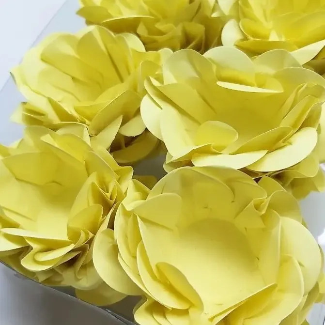 40 Forminhas Doces Finos Flor Luxo Amarelo Candy - 1